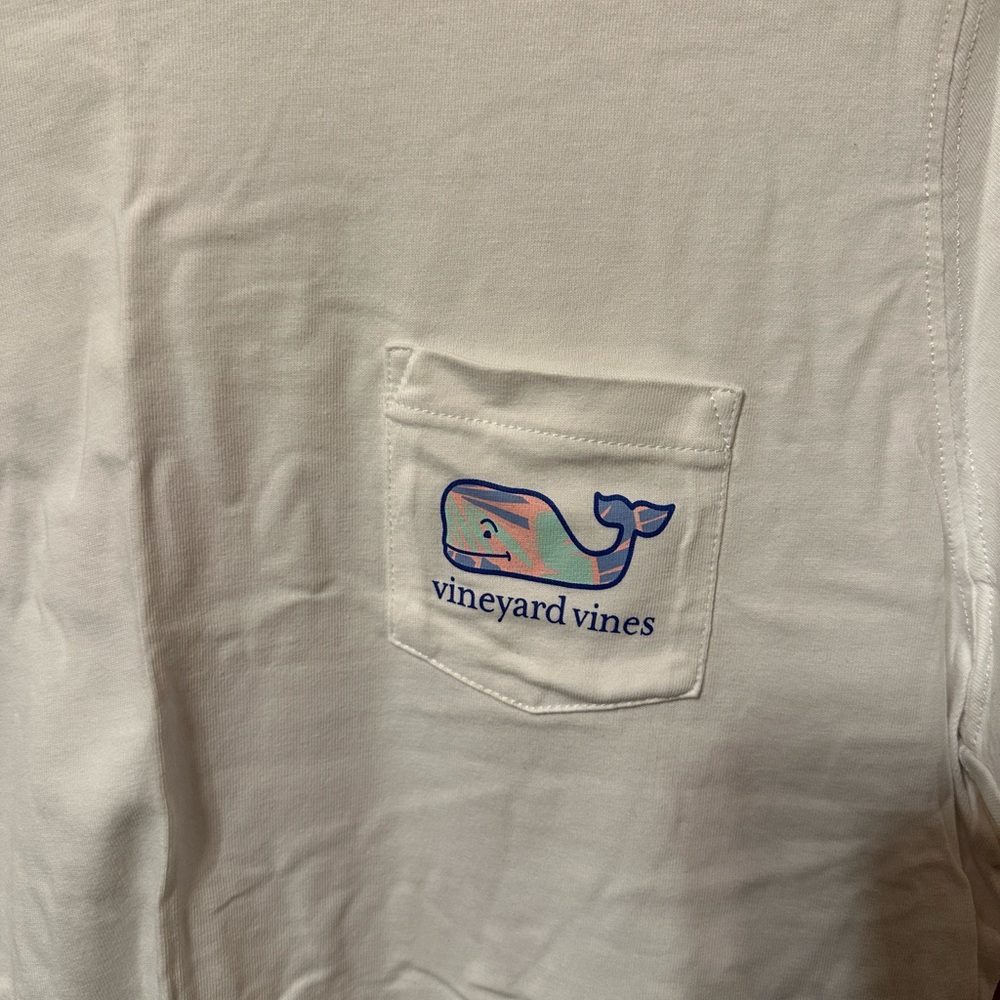Vineyard Vines Outlet Short Sleeve Logo tee size medium - Picture 2 of 5